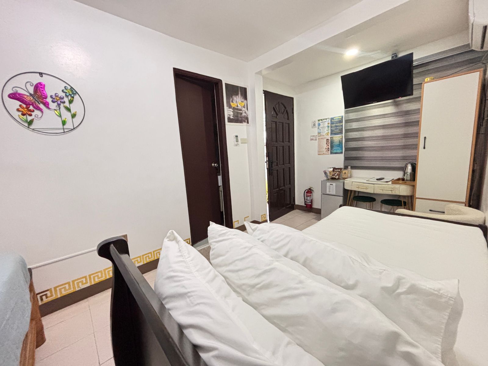 one bed pictured from behind