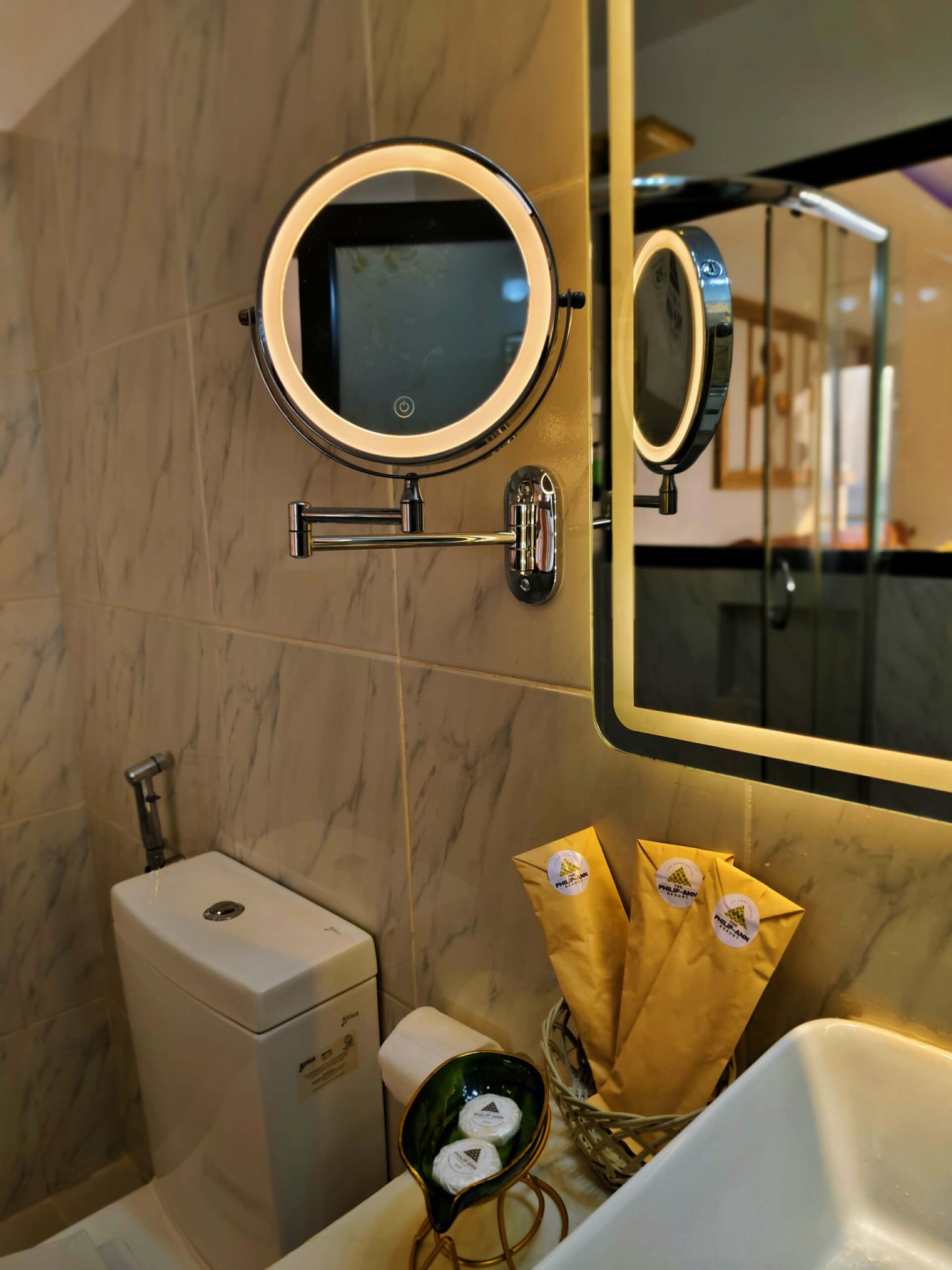 Sunset Suite Toilet A